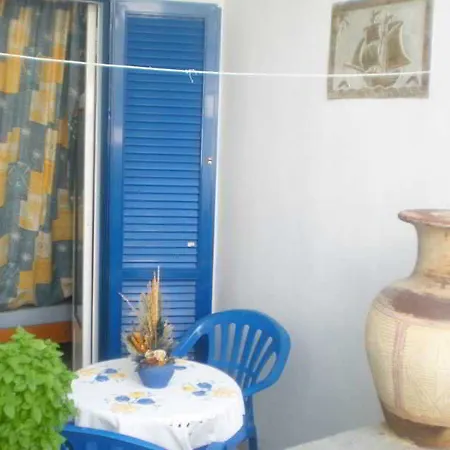 Rea Apartmanhotel Naxos City