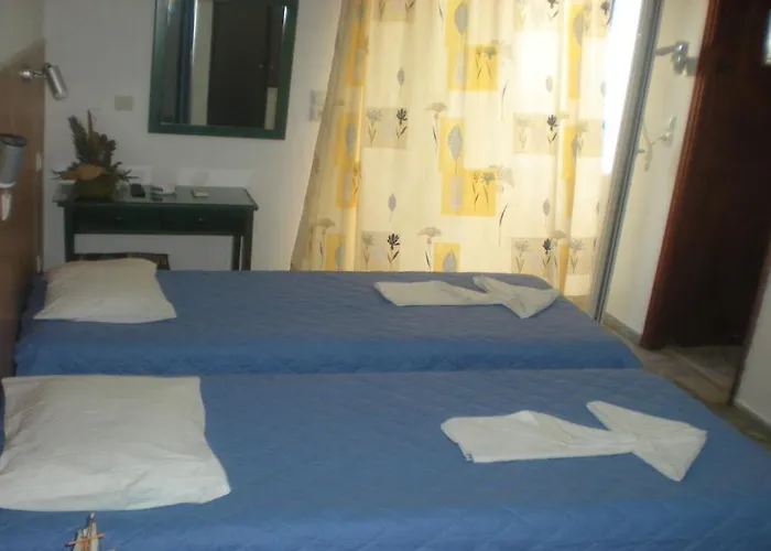 Aparthotel Rea Naxos City