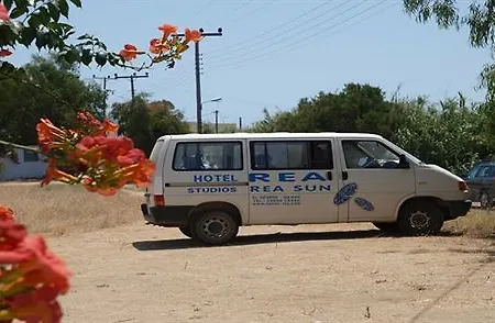 雷阿公寓式酒店 * Naxos City