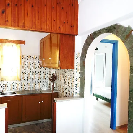 雷阿公寓式酒店 *